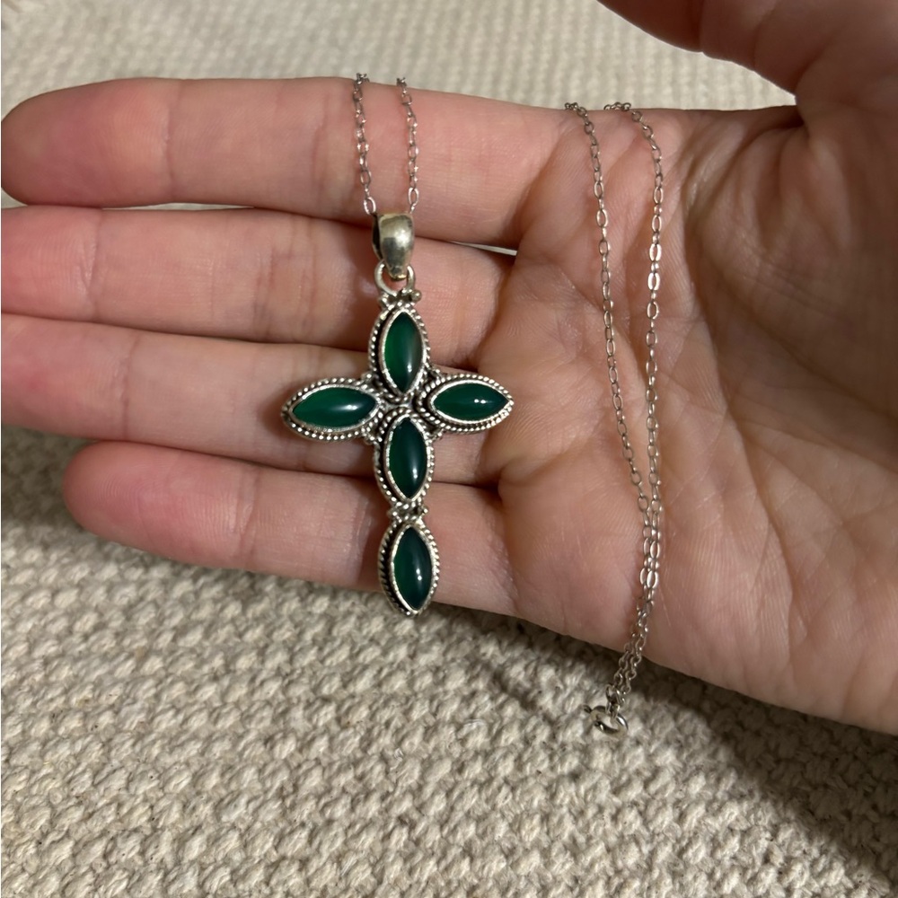Sterling Silver and Green onyx Cross Pendant Necklace
